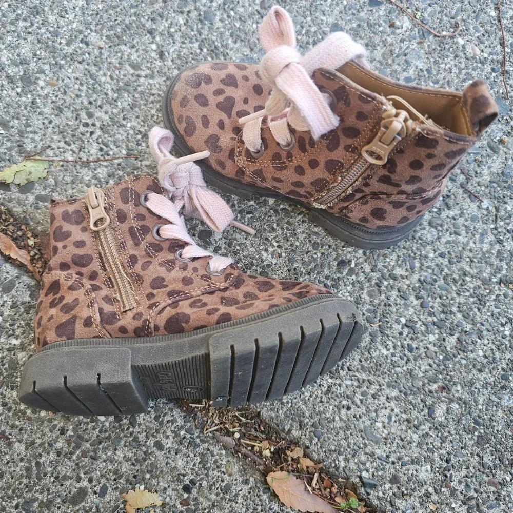 Cat and Jack Toddler Girls Leopard Print‎ Combat Boots Size 7 Side Zip Lace Up